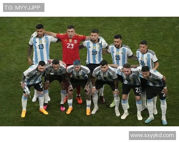 足球巨星的奢华生活揭秘从训练场到私人豪宅的精彩瞬间